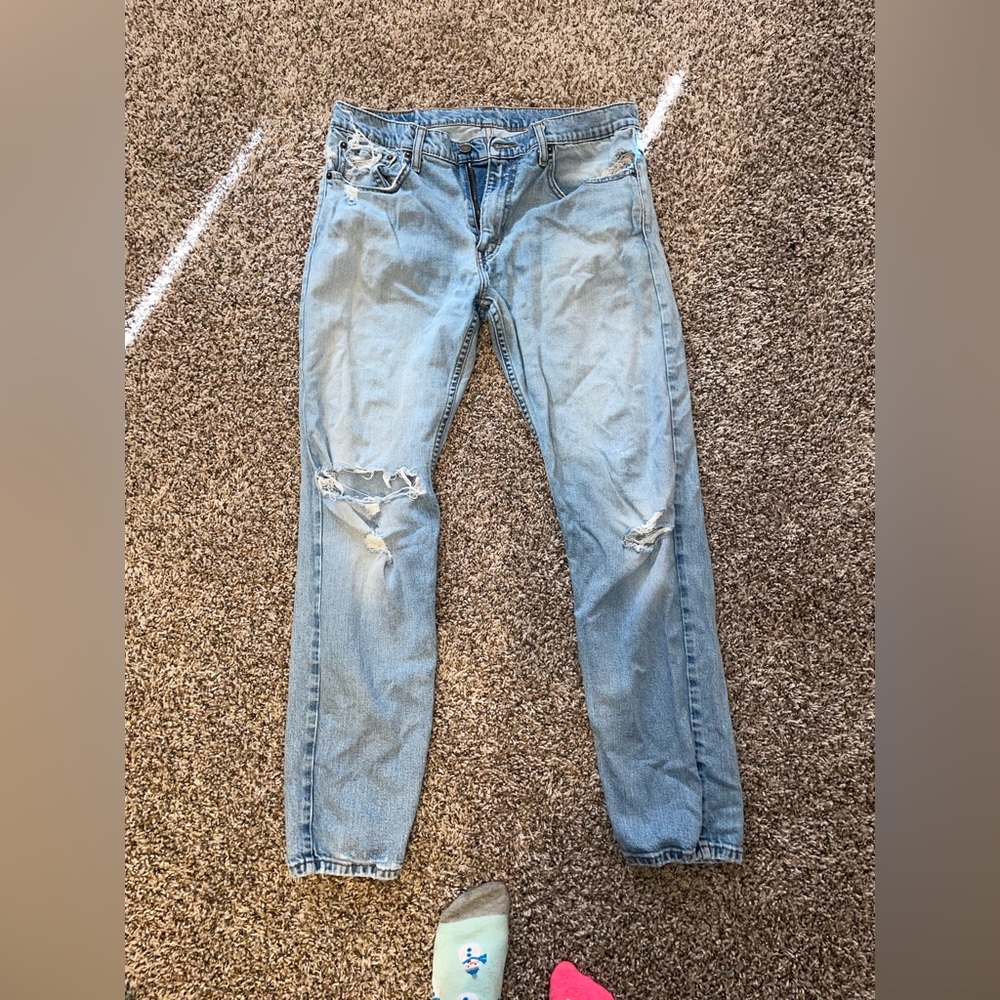 I am selling Livi denim Men jeans W34 L32.